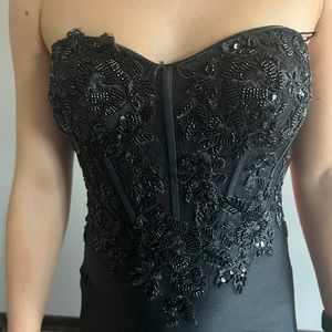 Amaya |Sheath Sweetheart Long Satin Prom Dress with Slit